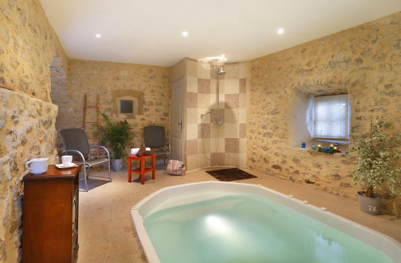 Chateau De Montfroc Bed & Breakfast Екстериор снимка
